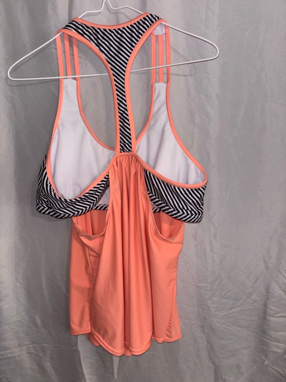 Dry-fit Racerback Tank with Attached Bra - Picture 4 of 6